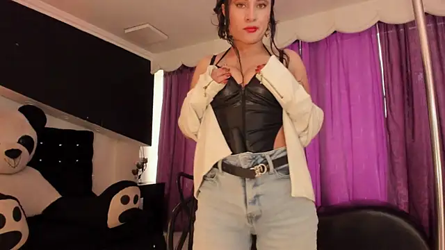Coral_Gibson's Live XXX Chat
