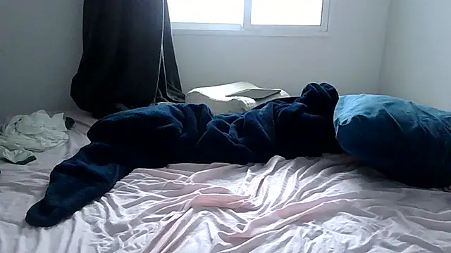 XXX chat uživo modela yanick931