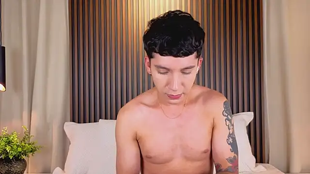 XXX chat uživo modela JacoboSwam