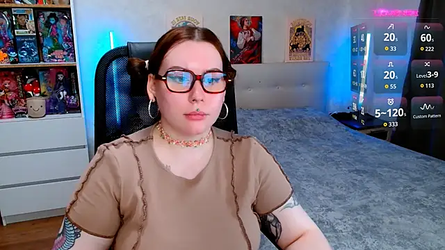 ur_geekgirl Chat XXX in diretta