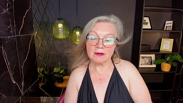 NataliMellow Chat XXX in diretta