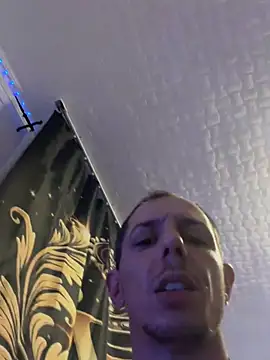 Hugo1993 Live XXX Chat