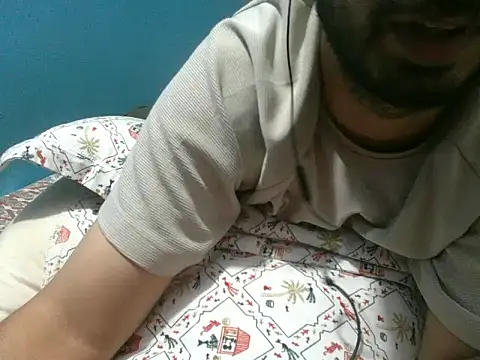 Precumboner Chat XXX in diretta