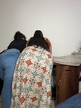 Miss__Malaika Adlı Modelin Canlı XXX Sohbeti