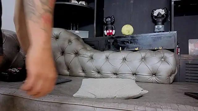 matteosantosのライブXXXチャット