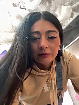 IsabellaMariet Adlı Modelin Canlı XXX Sohbeti