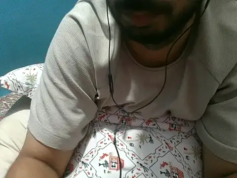 Precumboner's Live XXX Chat