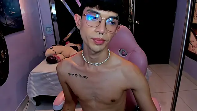 LiamHeatx – Naživo XXX chat