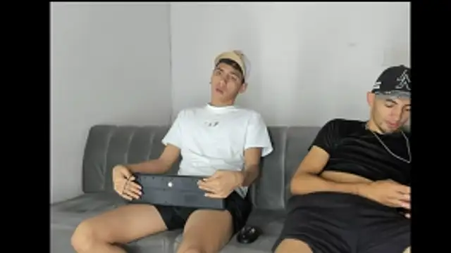 Chat XXX en directo de Charlie_Scorpion