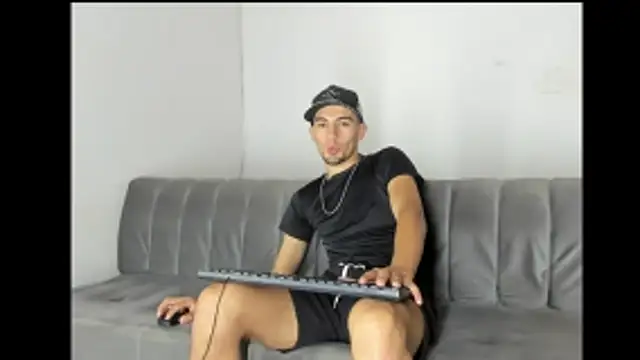 Chat XXX ao vivo de Charlie_Scorpion