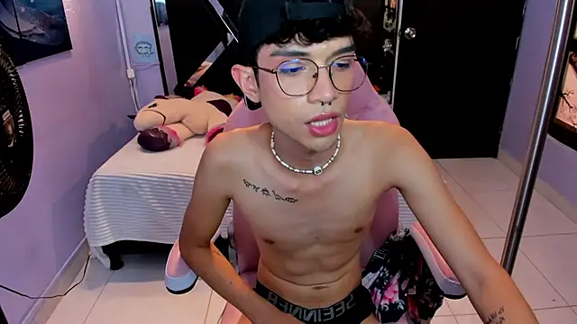 Chat +18 de LiamHeatx ao vivo