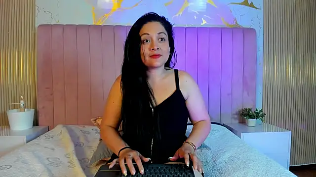 XXX chat uživo modela Anny_Mora_