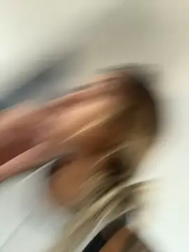 Chat +18 de sabrinaneves ao vivo