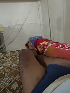 INDIAN_CHEESY-BOSS Adlı Modelin Canlı XXX Sohbeti