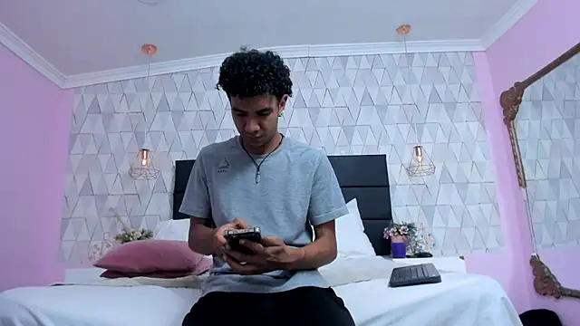 MarckThompsonn Chat XXX live