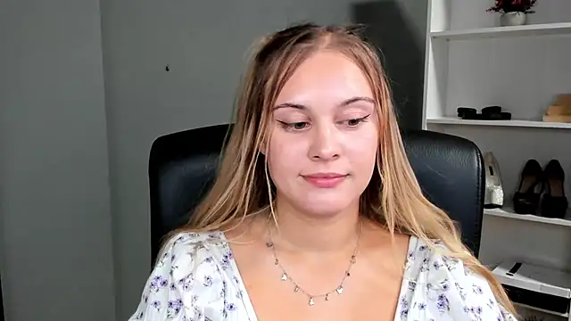 צ'אט XXX בשידור חי של kitty_valeria