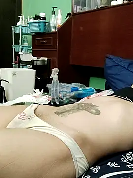 QueenSoreal's Live XXX Chat