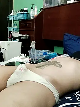 دردشة QueenSoreal الجنسية المباشرة