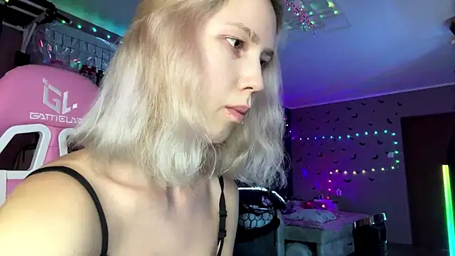 Chat +18 de lonely_bunny ao vivo