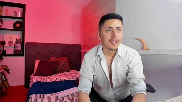kevin_23_ live XXX chat