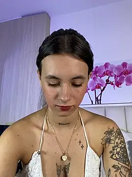 Онлайн чат XXX JuliaColemann