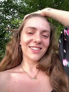 Chat +18 de MariiD ao vivo
