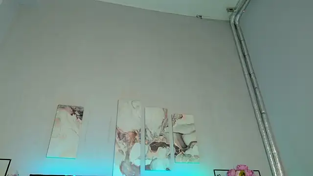KimberlyWells' Live XXX Chat