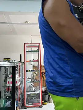 צ'אט XXX בשידור חי של Paul22cm-
