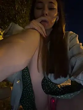 AmelieCrystal Live XXX Chat
