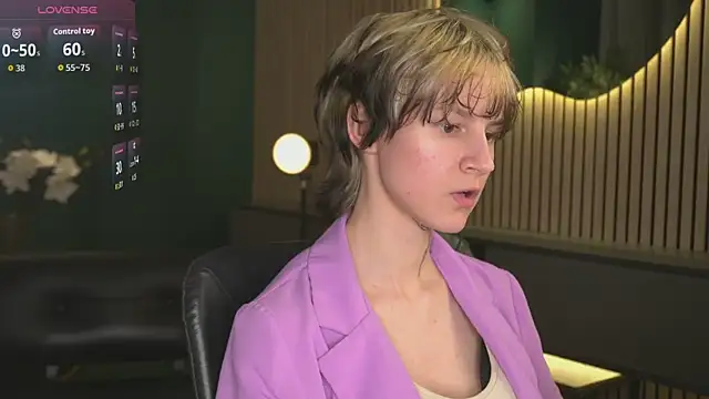 XXX chat uživo modela Senpai_Sins