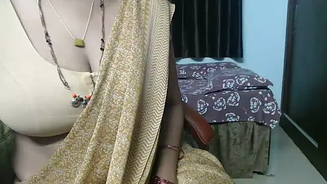 sunitha-3 Obrolan Langsung XXX