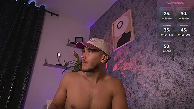 XXX chat uživo modela MarkSantozz