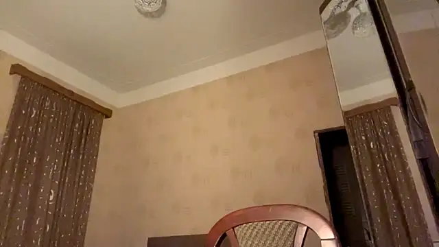 TarenOgilvien Live XXX chat