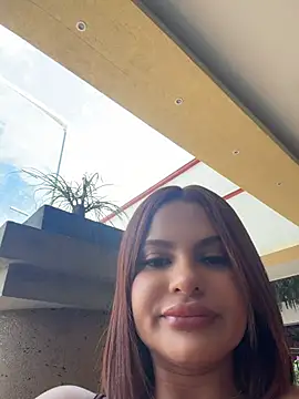 Irina_Velvett élő XXX-chatje