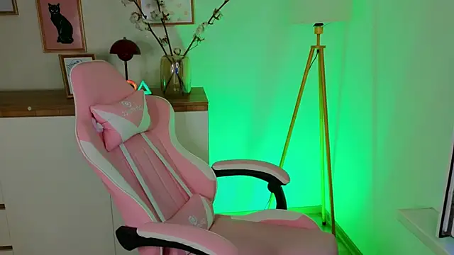 XXX chat uživo modela e1v1s