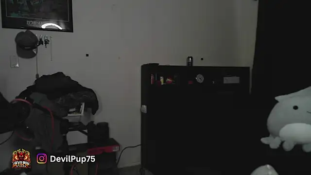 DevilPup75_: απευθείας συνομιλία ΧΧΧ
