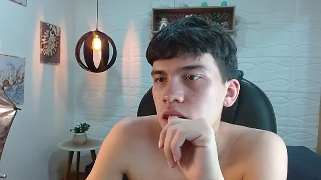 XXX chat uživo modela jac_cox