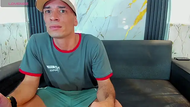 Brandon_Bless: онлайн-секс-чат