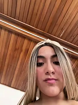 Chat +18 de IsabellaaJoness ao vivo