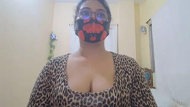 Elena_cruz5 লাইভ XXX চ্যাট