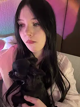 צ'אט XXX בשידור חי של JessicaAddamss