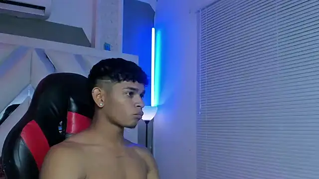 nova_mitchell7 লাইভ XXX চ্যাট