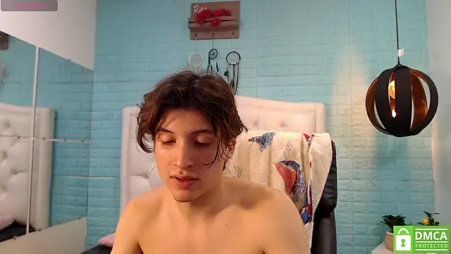 MarcovioletのライブXXXチャット