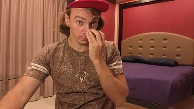 Marrymeplz Live XXX-Chat