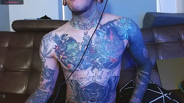 jhonny__ackerman XXX чат на живо