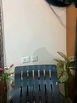its_ur_floraのライブXXXチャット
