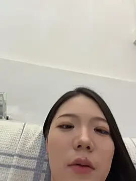 xiaoxiao0611 Adlı Modelin Canlı XXX Sohbeti