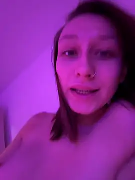 ElizaFi Adlı Modelin Canlı XXX Sohbeti