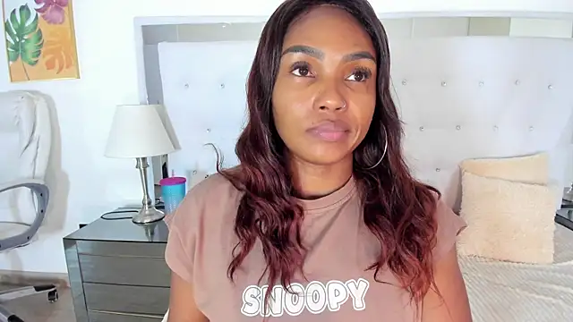 צ'אט XXX בשידור חי של Isla_Scott