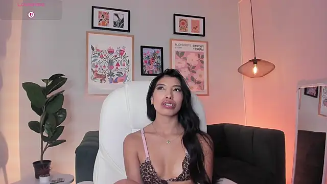 Chat XXX ao vivo de Tiffany_Low